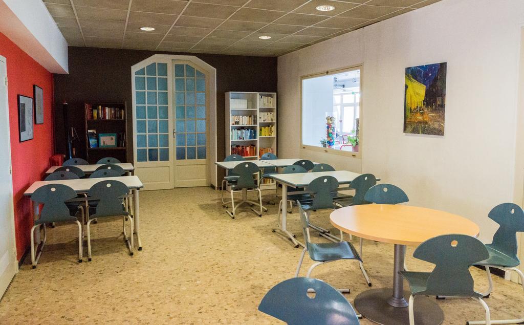 Ymca Villeneuve Les Avignon Hotel Luaran gambar